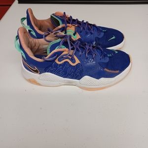 Nike PG5 LAdrip size 9